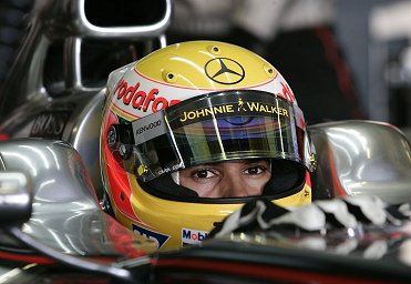 Vodafone McLaren Mercedes: Hamilton tests the MP4-23 at Jerez