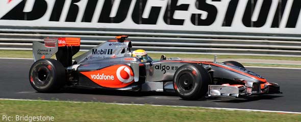 Lewis Hamilton in practice