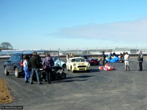 Waiting while the cars are lined up