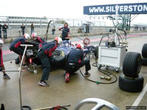 iSport's Sam Bird and his crew practice a pitstop