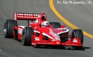 Dan Wheldon in practice at the Iowa Speedway