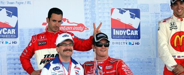 Helio Castroneves gatecrashes Scott Dixon's celebration