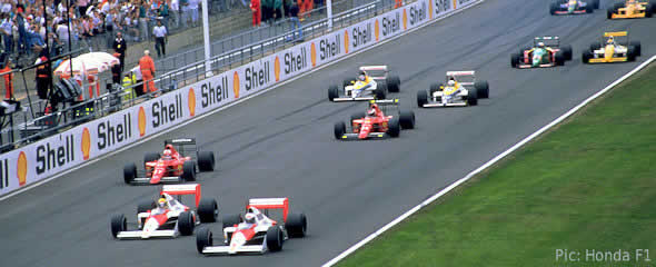 Senna and Prost lead the field away in the 1989 British GP