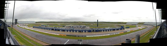 Rockingham oval panorama (Wikimedia Commons)