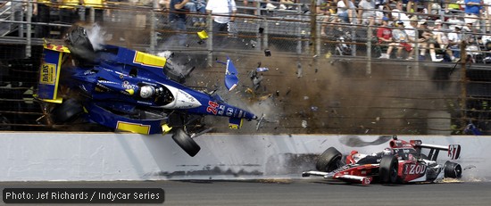 Mike Conway and Ryan Hunter-Reay crash Mike Conway and Ryan Hunter-Reay crash