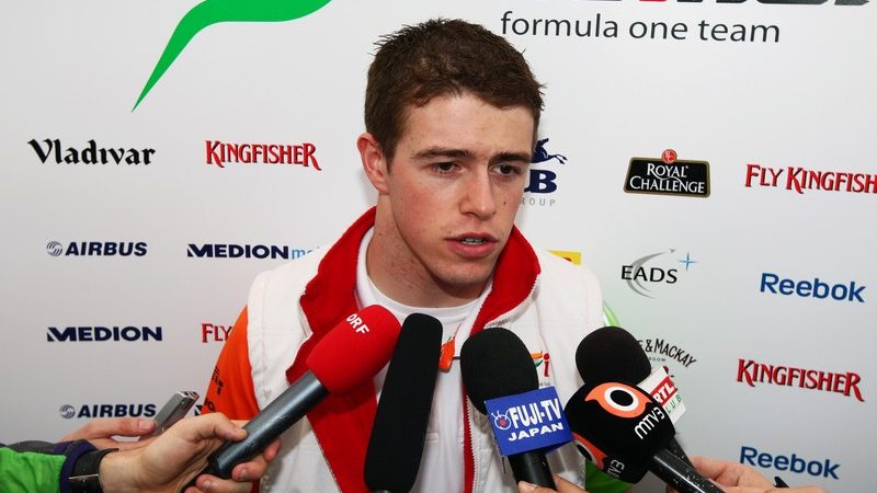 Paul di Resta, Force India F1, with the media.