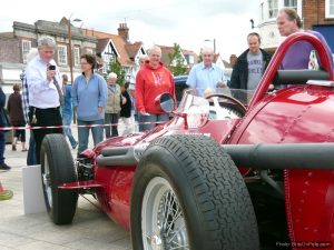 Letchworth shoppers admire Fangio's race-winning Maserati