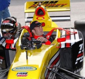 Wheldon in the Pelfrey car