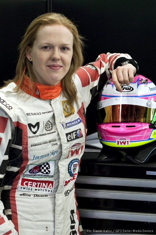 Alice Powell will drive for Status GP this season